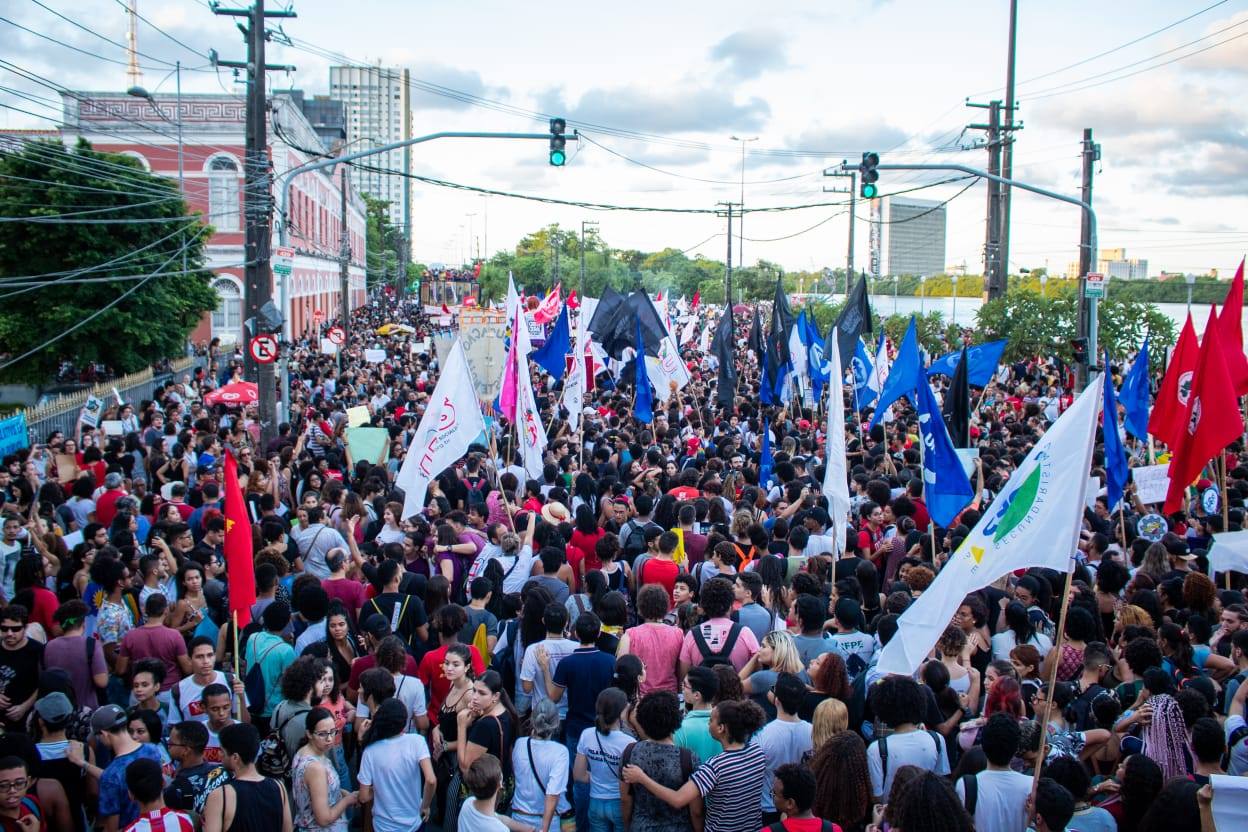  ("Tomaremos as ruas até que o governo volte atrás" Foto: UBES)