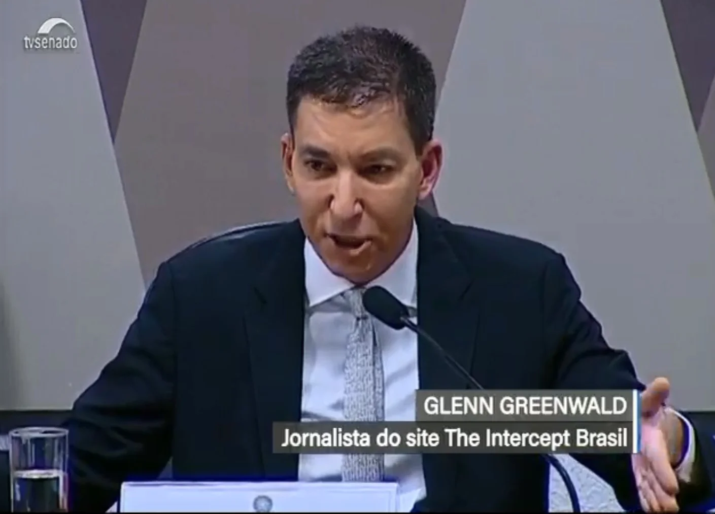 “Sérgio Moro está fingindo amnésia”, diz Glenn Greenwald