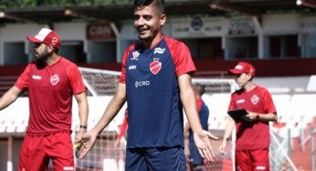 Vila Nova dispensa artilheiro do time no Campeonato Brasileiro