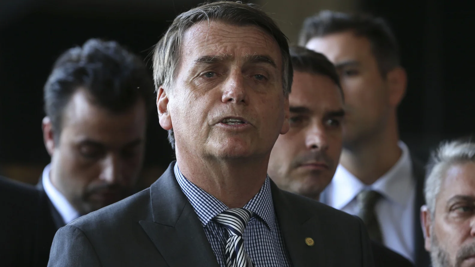 Bolsonaro analisará com ministros possíveis vetos a projeto de abuso de autoridade