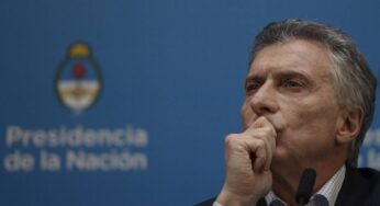 Macri aumenta salário e congela gasolina na Argentina para tentar reverter derrota nas eleições primárias