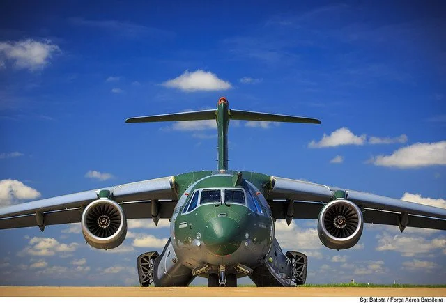 Em Anápolis, Bolsonaro entrega maior avião cargueiro do Brasil