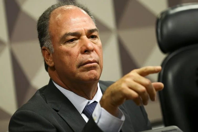 Relator diz que trabalha para concluir parecer de PL do ICMS até terça-feira