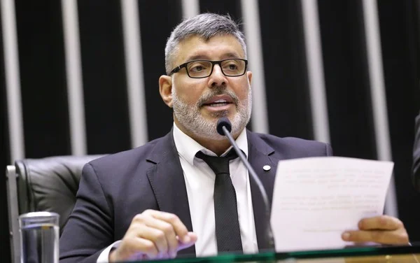 PSDB pretende lançar ex-ator pornô para a prefeitura de cidade da Grande SP