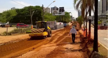 Nova etapa de obras do BRT bloqueia trecho da Avenida Goiás