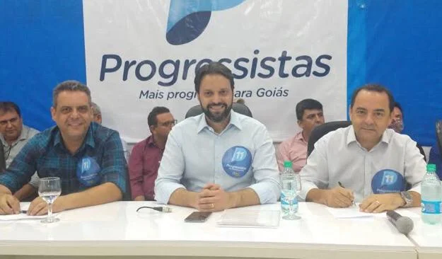 Prefeito de Ceres se filia ao PP e diz que deseja ver Baldy governador