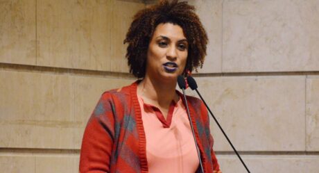 Polícia cumpre cinco mandados de prisão contra suspeitos no caso Marielle Franco