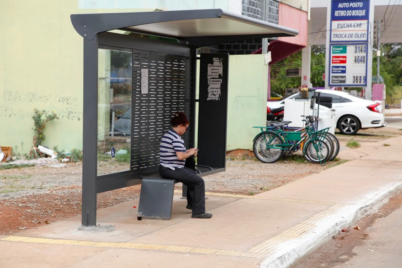 Aparecida ganha mais de 100 novos pontos de ônibus