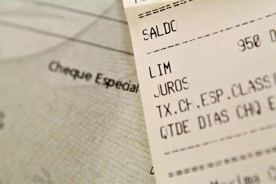 Juros de cheque especial estão limitados a partir desta segunda-feira (6)