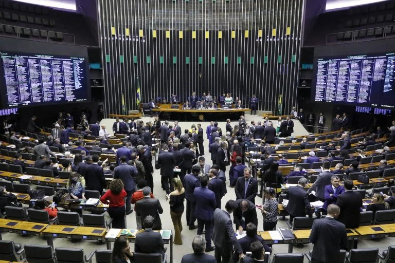 Pacote anticrime é aprovado pela Câmara dos Deputados