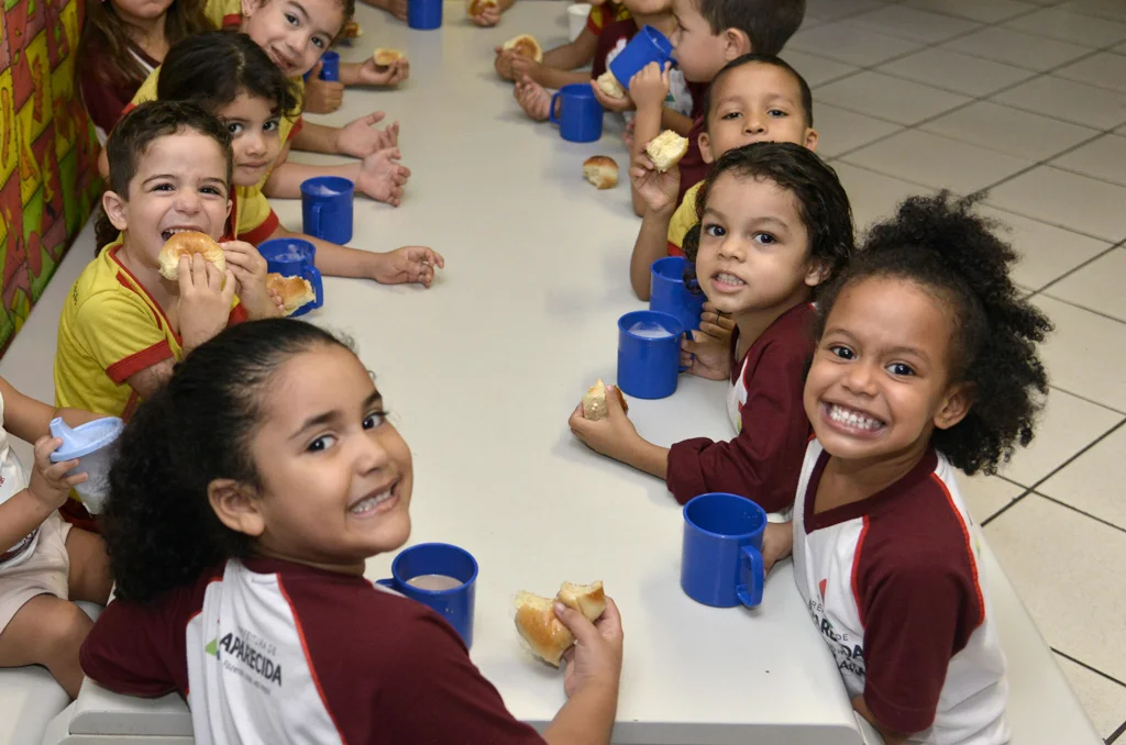 Mais de 5,6 mil novas vagas são abertas na Educação Infantil de Aparecida