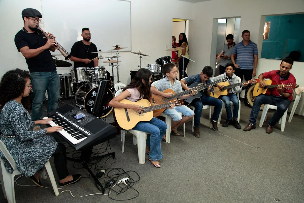 escola de musica aparecida