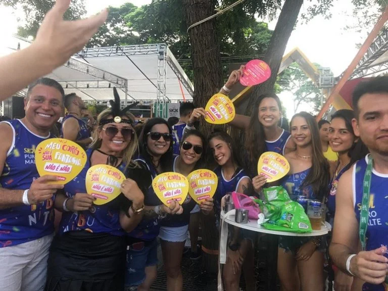 Blitz educativa alerta contra importunação sexual no carnaval