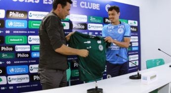 Na semana do clássico, Mike é apresentado no Goiás e pode jogar contra o Atlético