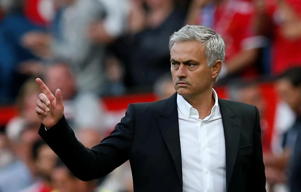 Mourinho ganha apoio de jornalista após eliminação na Champions