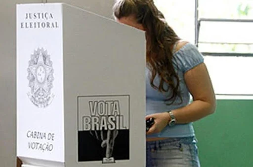 mulher vota