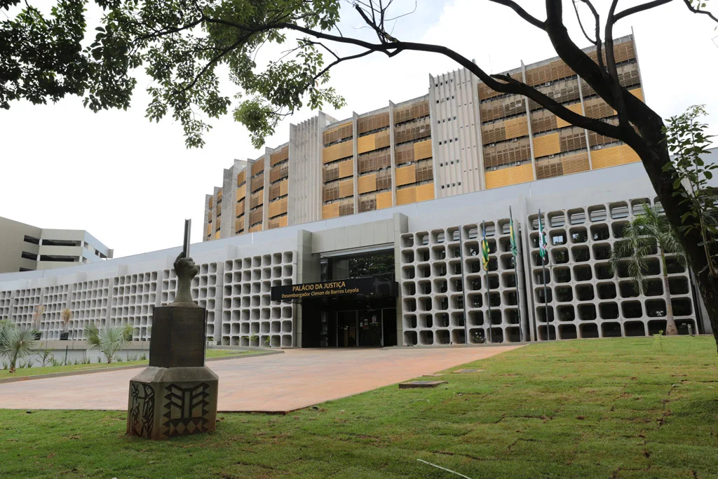 Decisão judicial proíbe manifestações até dia 30 de abril, em Goiás