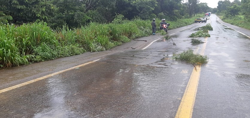 Trecho da BR-153, em Estrela do Norte, é liberado após interdição