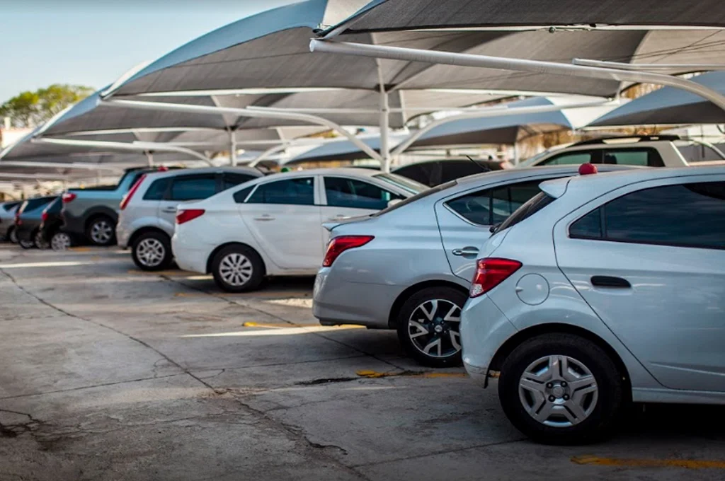 Hipermercado terá que indenizar cliente que teve carro roubado no estacionamento