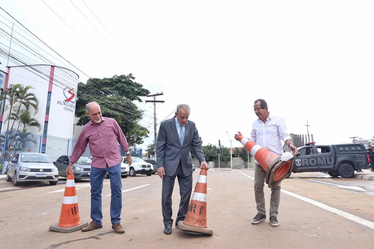 Trânsito é liberado na Praça do Cruzeiro após conclusão de obras do BRT