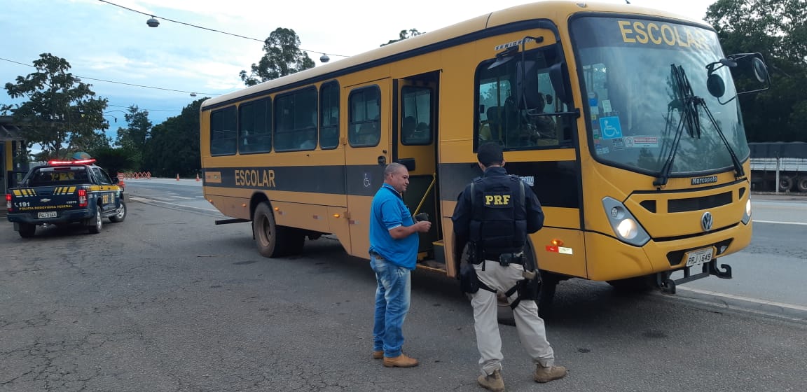 114 veículos escolares são reprovados em avaliações da PRF