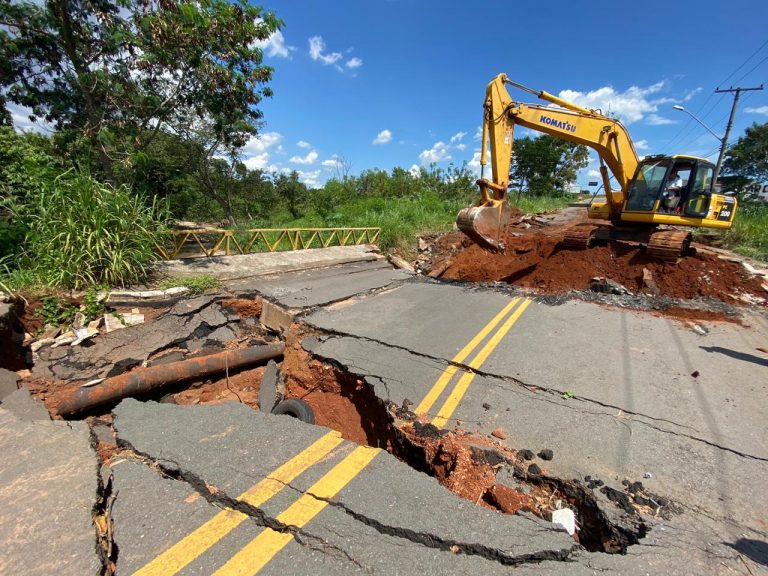 Iniciadas obras de reconstrução de pontes danificadas pelas chuvas