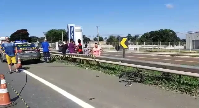 Ciclista morre após ser atingido por carro, em Goiânia