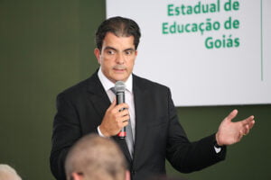 Flávio Roberto de Castro, presidente do Conselho Estadual de Educação (foto divulgação)