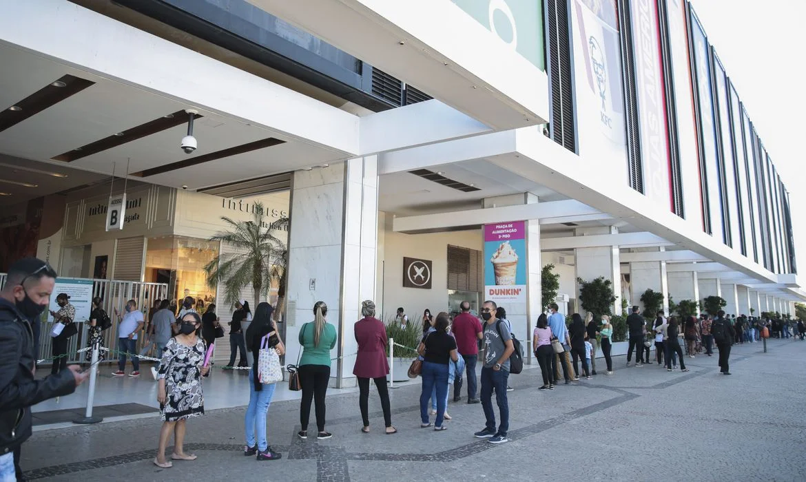 Com reabertura dos shoppings e novos casos, Governo do Distrito Federal decreta estado de calamidade