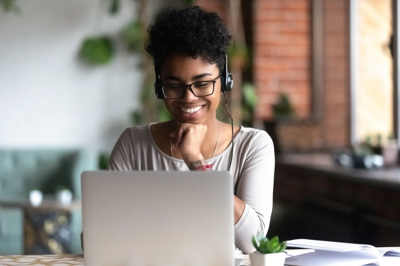 Profissionalização: confira dicas de cursos gratuitos para fazer em casa pela internet