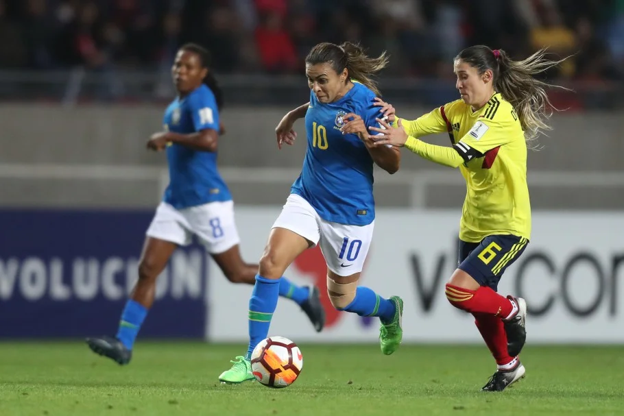 Crise financeira tira Brasil da disputa para sediar Copa do Mundo Feminina de Futebol