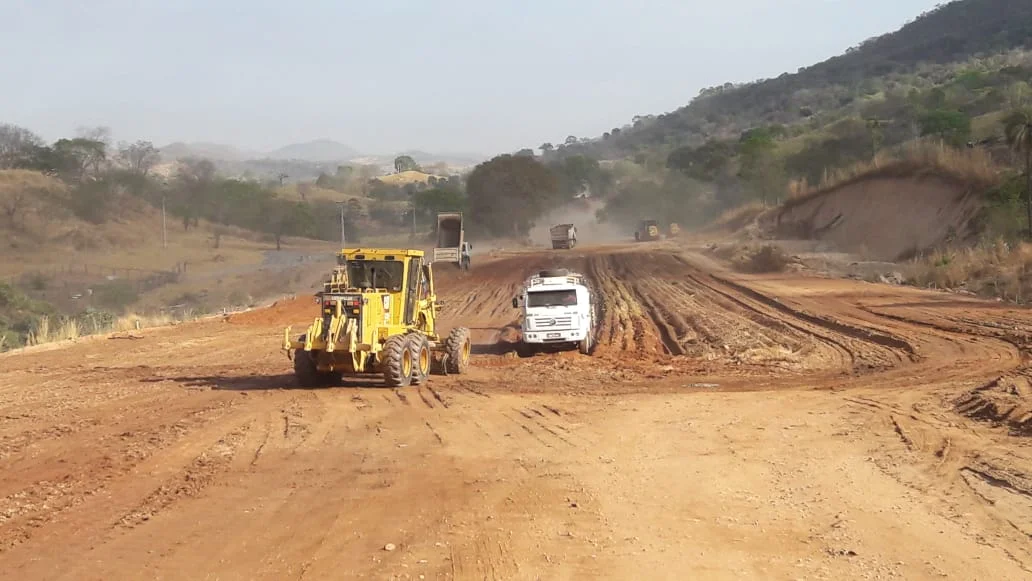 Retomadas obras de pavimentação da GO-439, no norte do estado