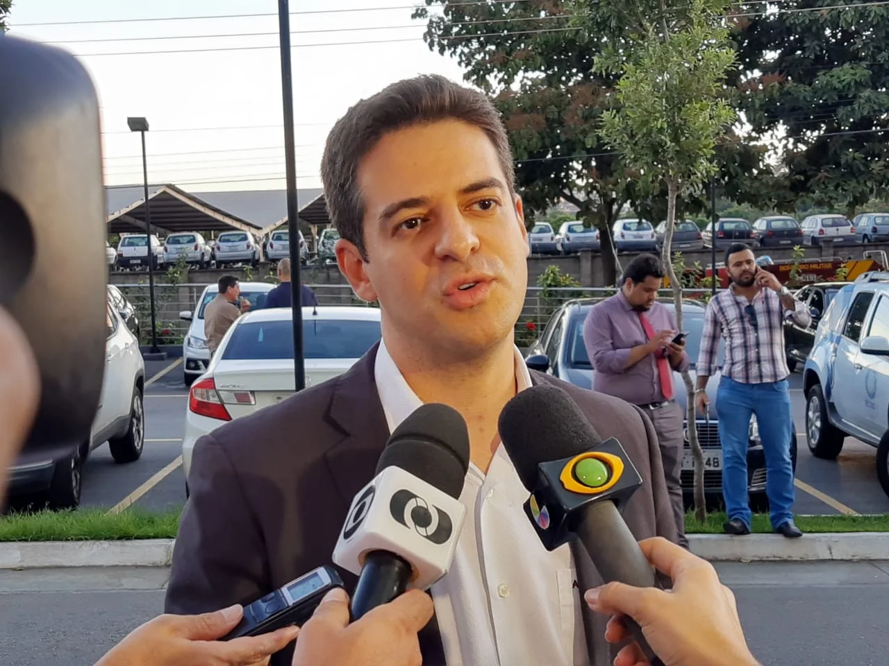 Secretário diz que haverá pressão no sistema de Saúde em julho