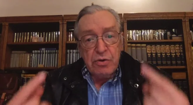 Olavo de Carvalho reclama de Bolsonaro e ameaça derrubar governo