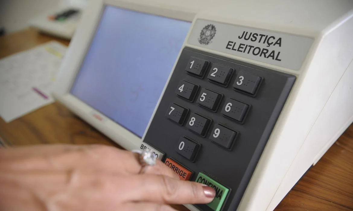 Votação nas eleições municipais deve ser estendida em pelo menos uma hora