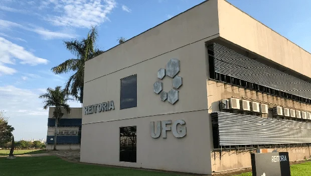 Alunos de Pós-Graduação da UFG anunciam greve geral e mobilização contra a suspensão das bolsas