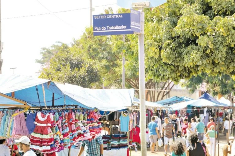 Feira Hippie retoma as atividades neste fim de semana