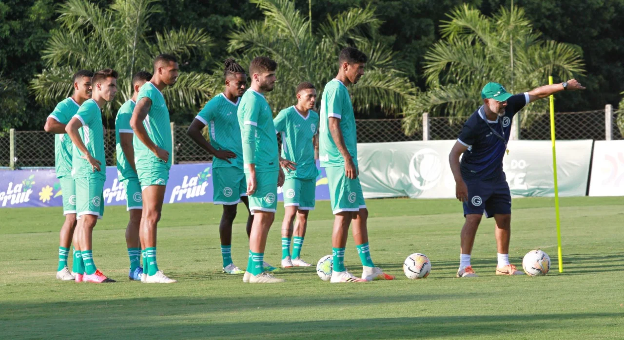 Goiás apresenta resultados negativos para Covi-19 antes de jogo contra o Vasco na Copa do Brasil