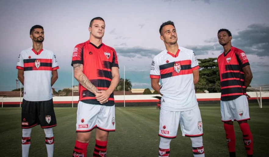 Atlético apresenta uniformes para sua volta ao Campeonato Brasileiro