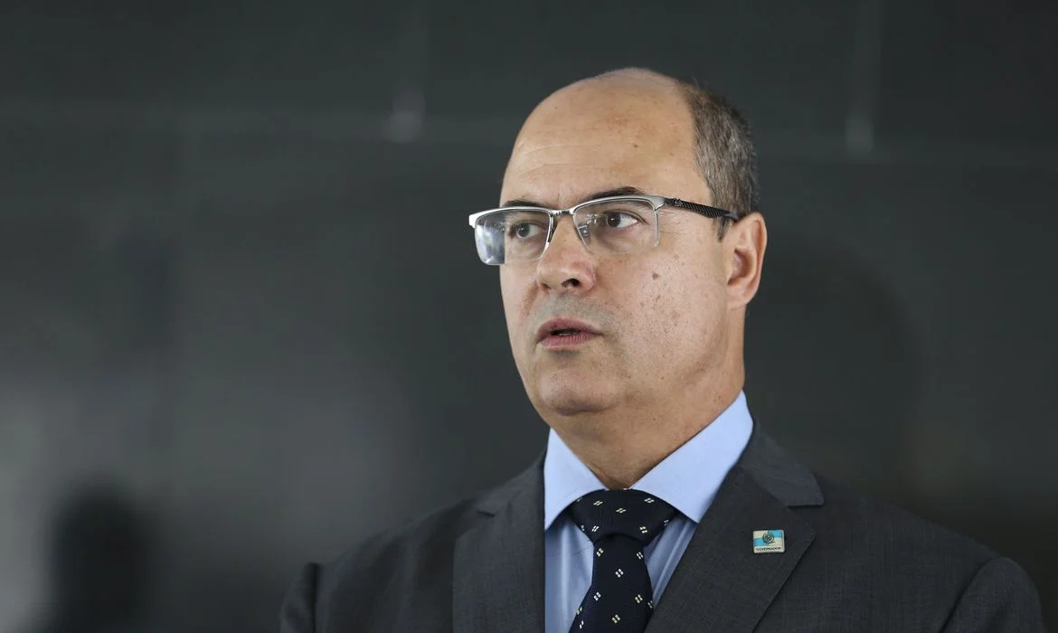 Witzel é afastado do cargo de governador do RJ