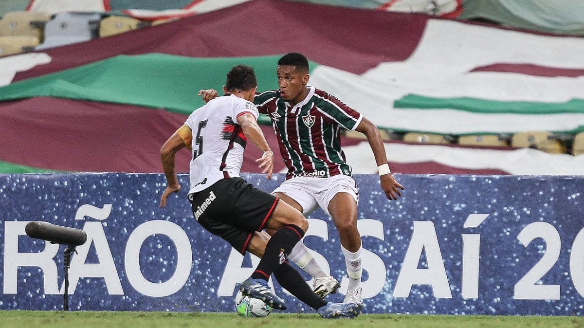 Atlético conquista empate com Fluminense na volta de Renato Kayzer