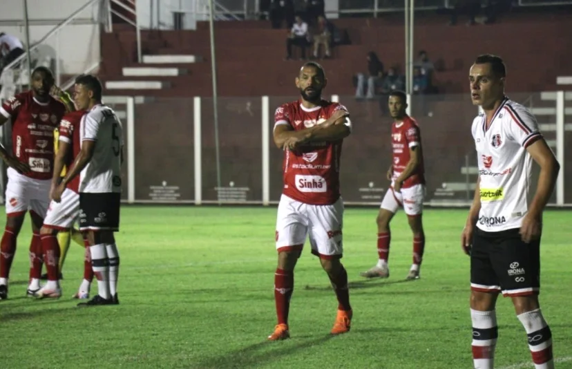 Vila Nova vence Santa Cruz com golaço do argentino Biancuchi