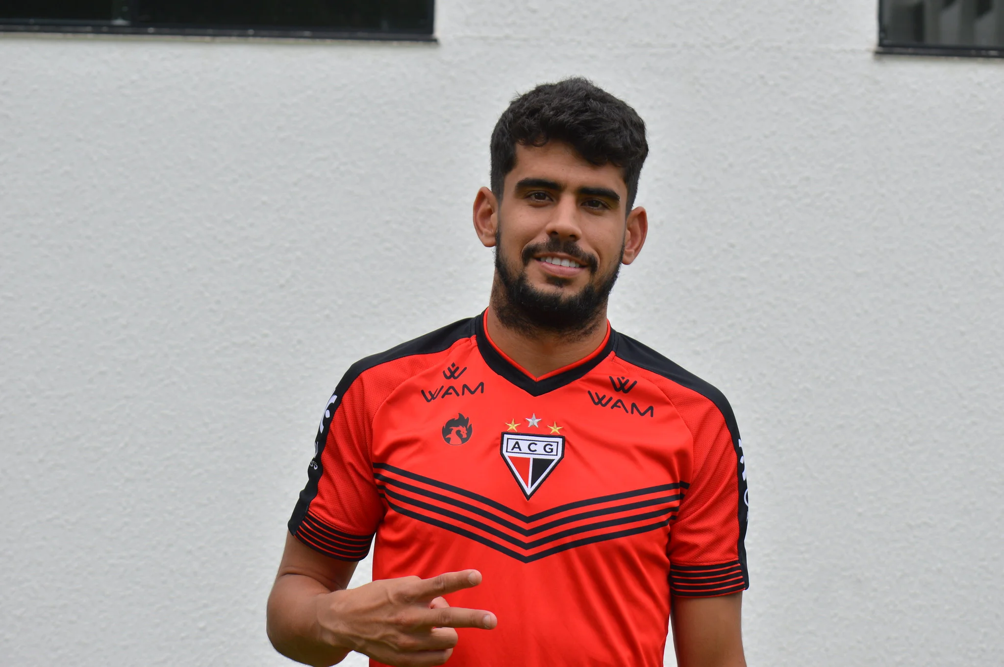 Atlético Goianiense anuncia contratação de substituto para Renato Kayzer