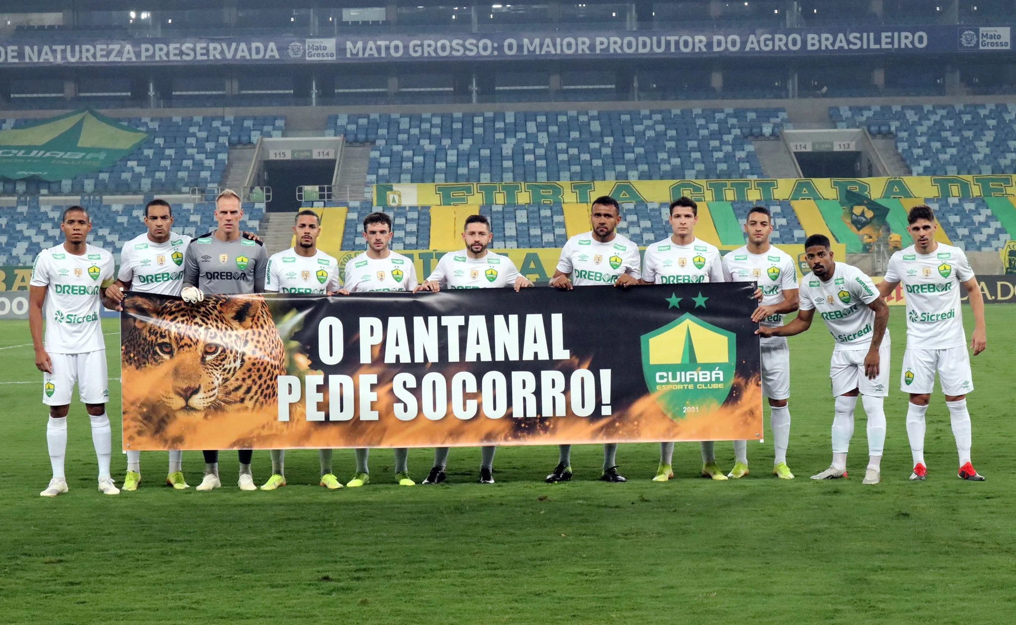 Cuiabá ganha jogo mas time pede proteção ao meio-ambiente: “O pantanal pede socorro!”