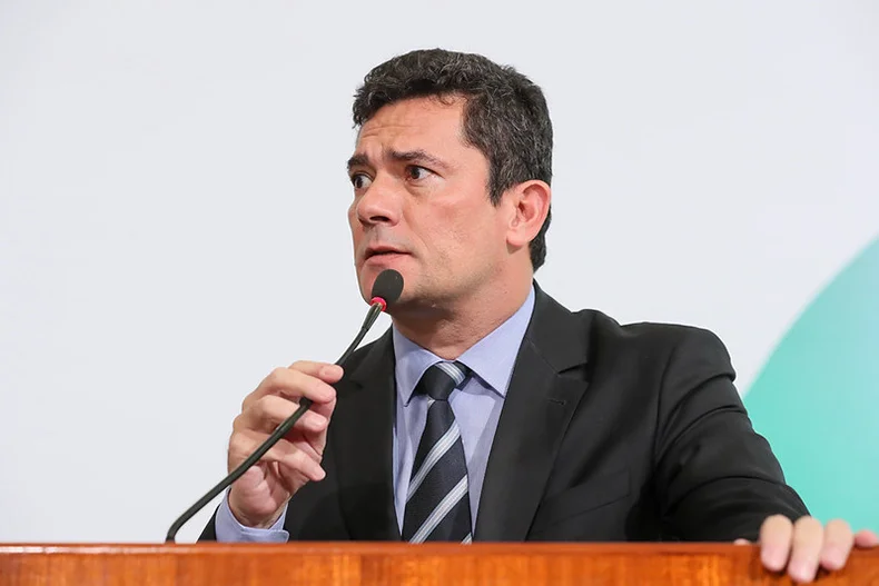 Moro rebate fala do presidente, “está querendo se vingar da população brasileira”