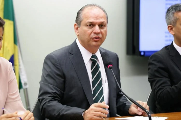 Ricardo Barros vai ao STF para tentar anular quebra de sigilo pela CPI