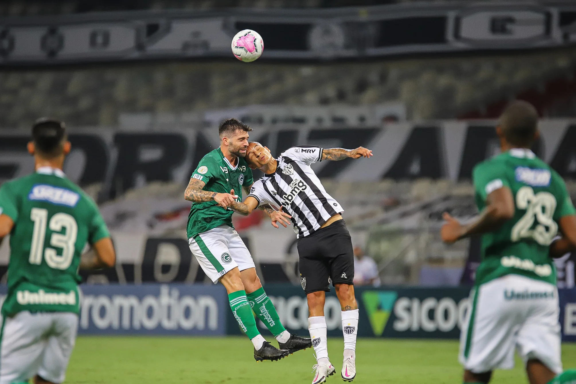 Atlético Mineiro sem dificuldades, vence Goiás no Mineirão