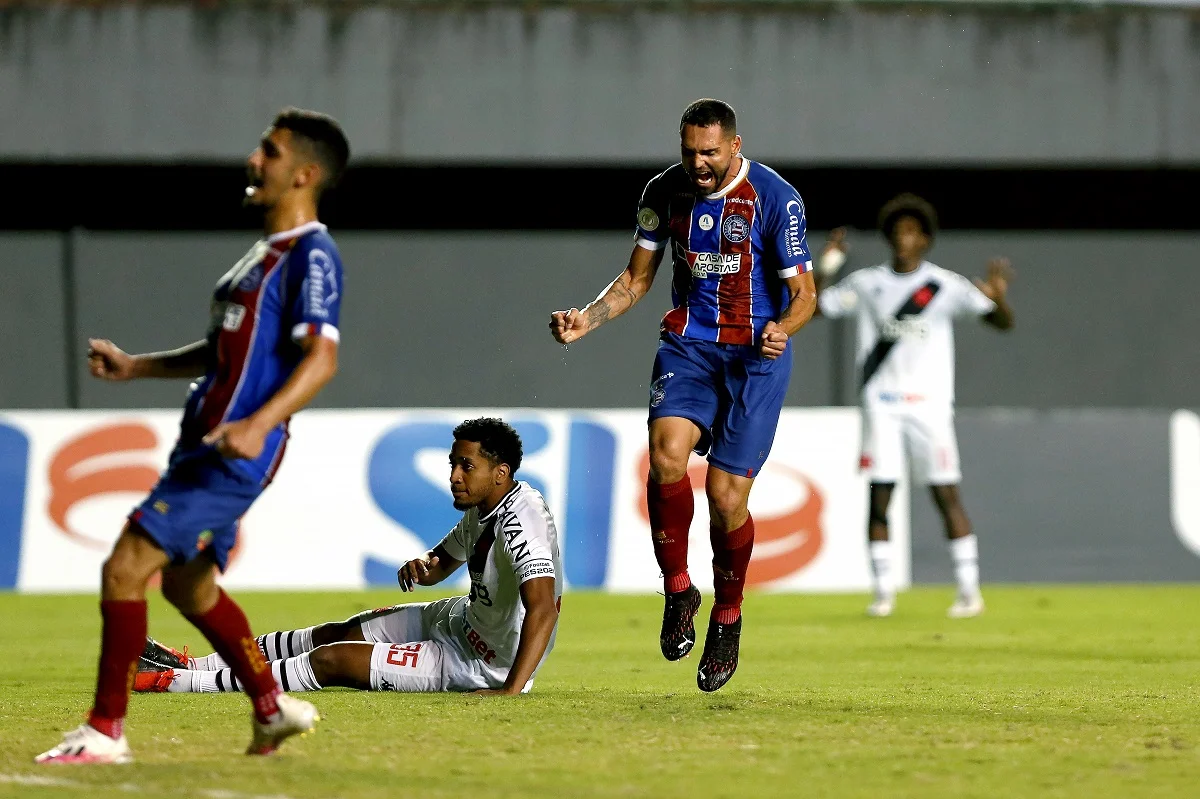 Brasileirão: Bahia atropela Vasco da Gama e vai escapando das últimas posições