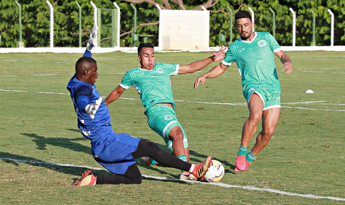 Goiás tem desfalques para enfrentar o Bragantino