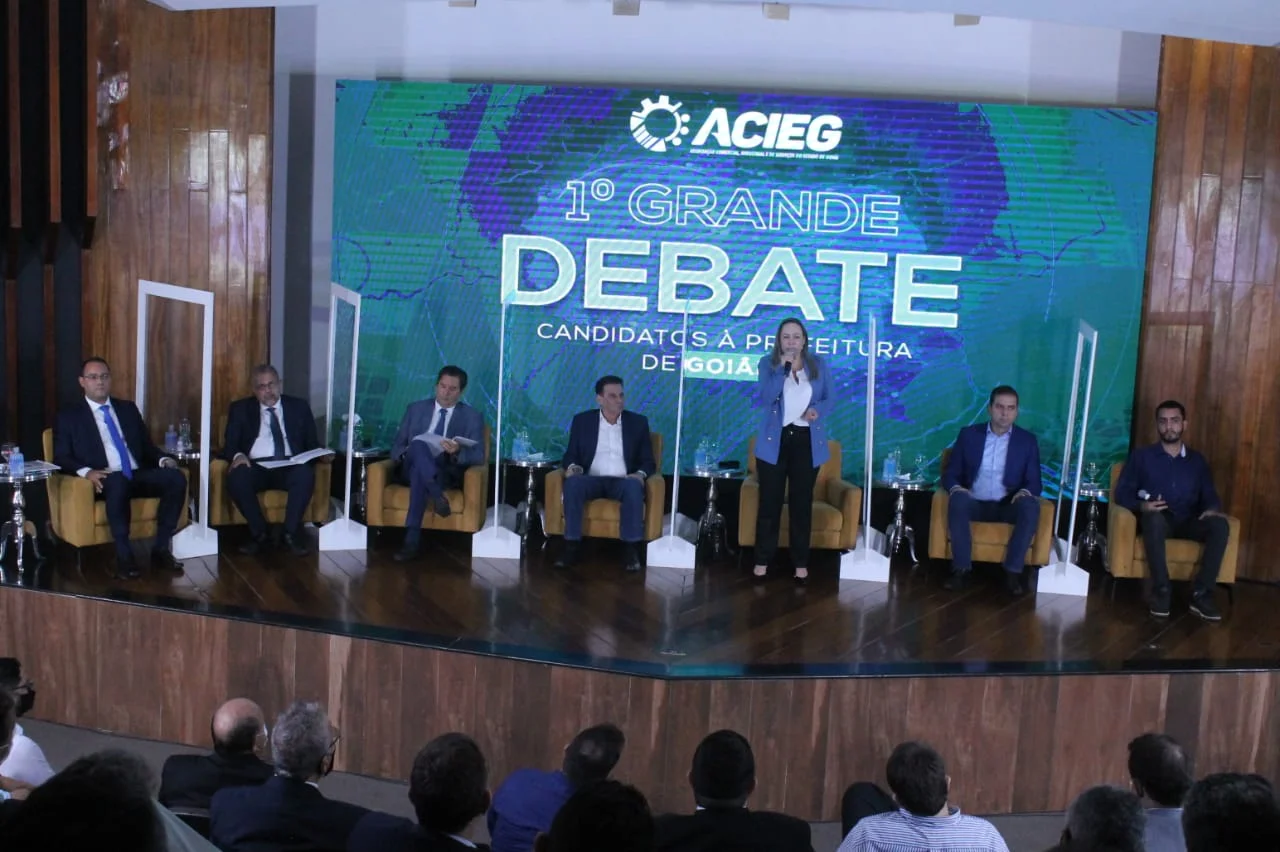 Primeiro debate entre prefeitos de Goiânia tem ritmo de treino e críticas à atual gestão